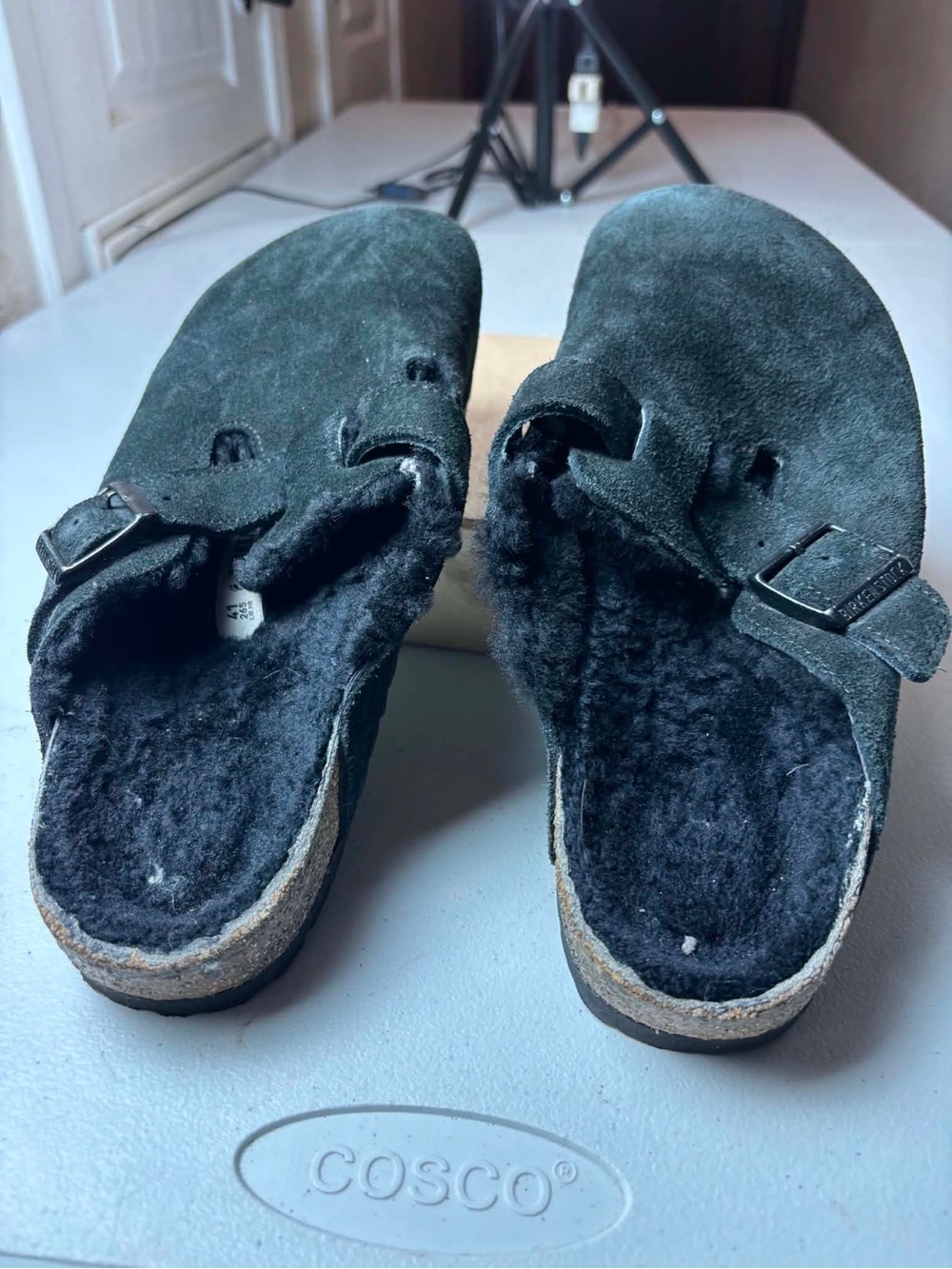 Birkenstock Suede Boston Black
Shearling Size 41 US W 10 M 8
Clogs Slides - Picture 4 of 9